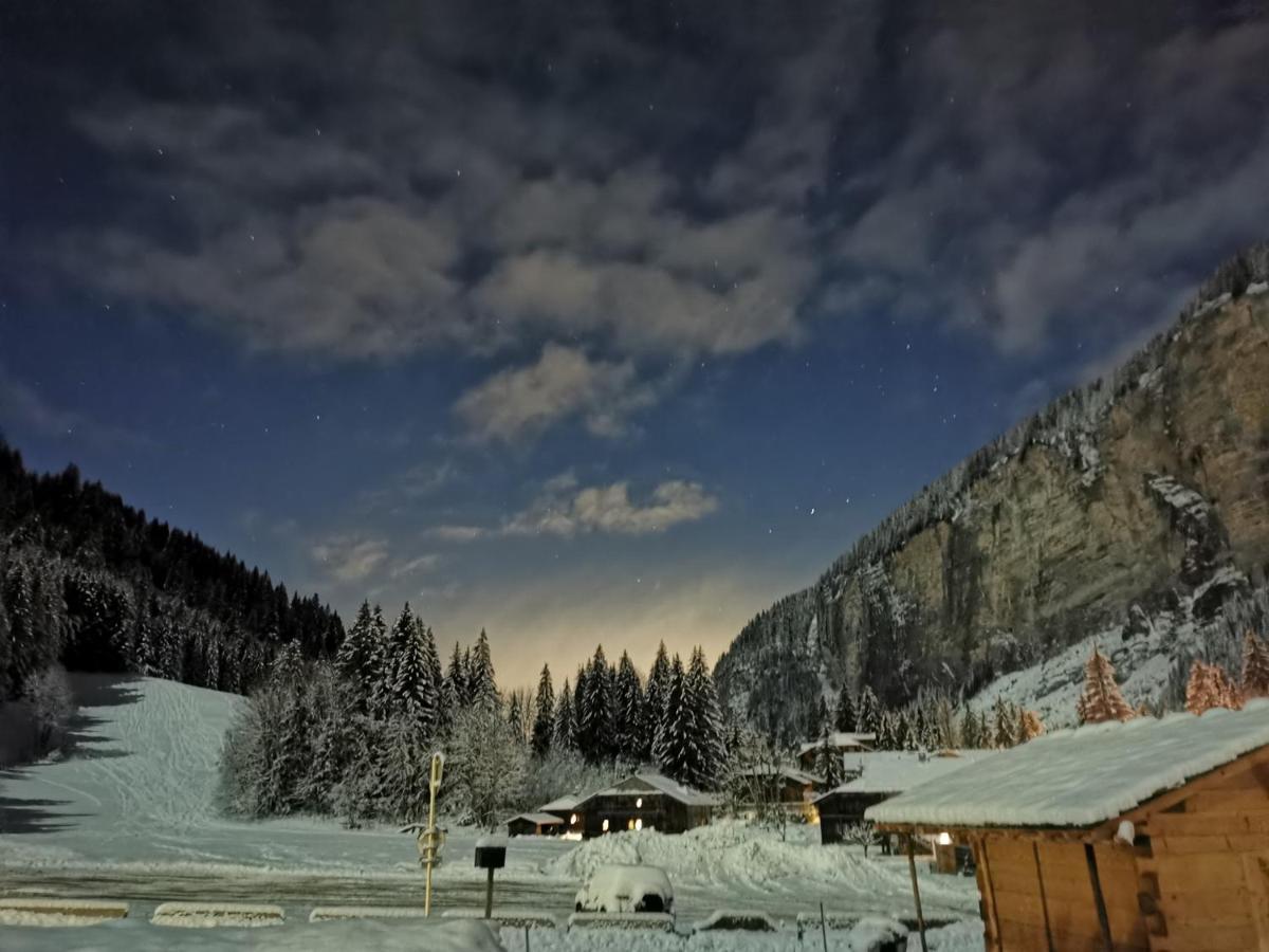 La Jolie Bergere Villa Morzine Exterior foto
